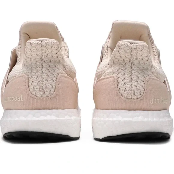 Women’s Ultra Boost 5.0 Halo Ivory size 7 - Picture 3 of 12